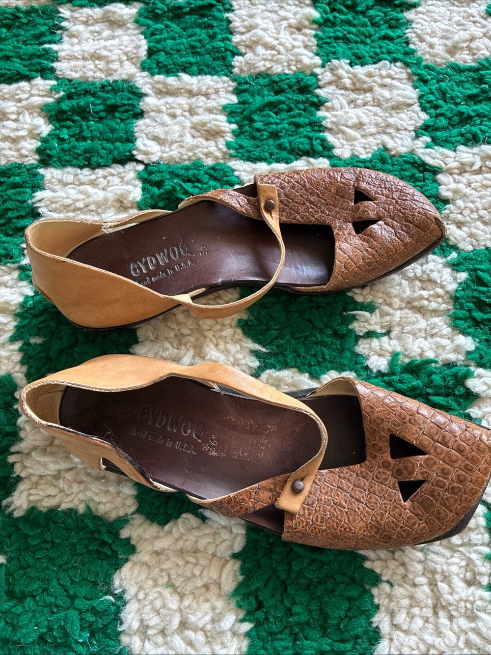 CYDWOQ Women’s Handmade Leather Sandals Flats Size 36- Made In The USA